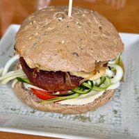 Hamburguesa de Chorizo at La Marmita Verde in Ponferrada