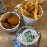 Cluck-less nuggets, cajun fries and I also had garlic mayo at BRGR - Great Western Rd in Glasgow