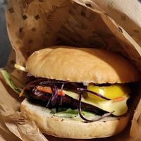 Cheeseburger um 6,70€ at Swing Kitchen - Schwedenplatz in Vienna