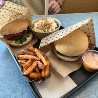 Cheesburger, Chill Burger, Coleslaw & Sweet Fries  at Swing Kitchen - Schwedenplatz in Vienna