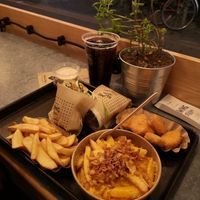 Golden nuggets, wrap, chili-cheese fries and normal fries at Swing Kitchen - Schwedenplatz in Vienna