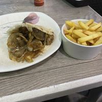 The mushroom Arequipa (sin queso) + papas fritas   at Quero Arepa in Cartagena