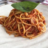 sehr frische Spaghetti Pomodri  at Le Chat Noir in Cefalu