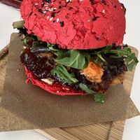 Vegan chicken on a tomato bun. Very good    at Barraca Café in Lourinha