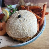 burger at Aloha in Leiden