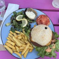 Vegan  cheeseburger   at Aloha in Leiden