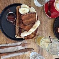 French toast with bacon, banana and maple syrup. 2 huge slices of sourdough bread which were cooked to perfection. This will definitely fill you up for the day. Also had the passio at Chapter One Coffee Shop in Edinburgh