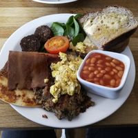 Full cooked scottish breakfast at Chapter One Coffee Shop in Edinburgh