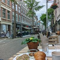 Outdoor seating at Plenty in The Hague