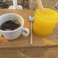 Coffee and fresh oj  at Plenty in The Hague