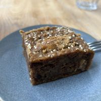 Tahini Cardamom Square 4,80€  at Plenty in The Hague