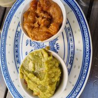 Guacamole & Erdnusssauce at Burgeramt in Trier