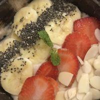 Oatmeal at The Hideout Cafe in Da Nang