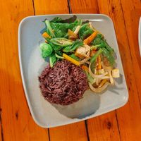 Mixed veg with rice & tofu 😋 at Thai Food Bar in Pai