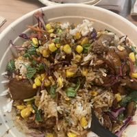 planted chicken, rice, tamarind souce, corn and bit of every topping. 16,90 CHF  at Rice Up - HB in Zurich