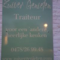 sign on front at Zuiver Genieten in Aalter