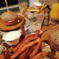 Classic Lust Burgers with mayo and (sweet potato) fries at Lust in Groningen