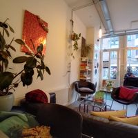 Cozy vibe at Haley's Comet Breakfast Club in The Hague