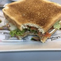 Sandwich vegano con mayonesa sin huevo y verduras  at Capitol in Ferrol