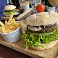 Falafel burger and fries  at De Governeur in Willemstad