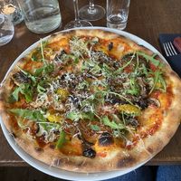 Vegan pizza (without peppers)  at Paolo's in Oerebro