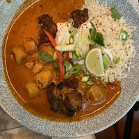chickpea cauliflower curry  at LGW - Sonoma - NT  in Horley
