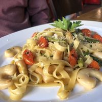 Tageskarte: Scampi-Spargel Tagliatelle  at Pizzeria Trattoria Sorrentino in Cologne