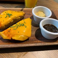 Grilled cheeze toast, mustard and chia caviar at Eqvilibrivm Cafe in Barcelona