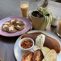 Omelette with beans and pancakes at Eqvilibrivm Cafe in Barcelona
