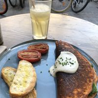 Tortilla de garbanzos at Eqvilibrivm Cafe in Barcelona