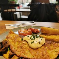 Tofu omlet at Eqvilibrivm Cafe in Barcelona