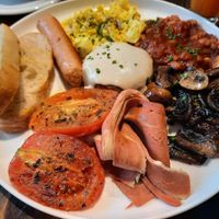 Full English breakfast 😋 at Eqvilibrivm Cafe in Barcelona