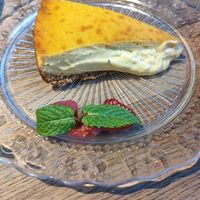 Cheesecake at Eqvilibrivm Cafe in Barcelona