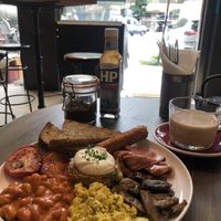 English breakfast and masala chai at Eqvilibrivm Cafe in Barcelona