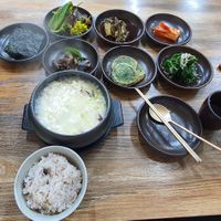 Nice spread at only 10,000 won! at Babiboyak in Jeju