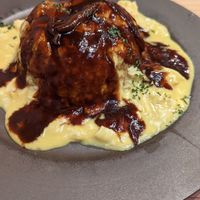 Omurice at Mumokuteki Vegan Cafe in Kyoto