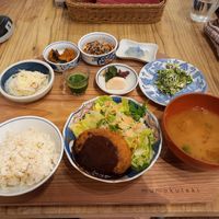 Vegan set lunch at Mumokuteki Vegan Cafe in Kyoto