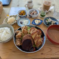 3 kinds of special set meal at Mumokuteki Vegan Cafe in Kyoto