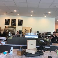 Ambiance at Lovebirds Donuts in Kittery