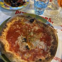 Pizza marinara with extra vegan cheese   at Rossopomodoro in Venice
