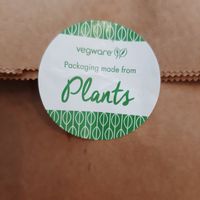 Todo 100% hecho a base de plantas...hasta los envoltorios. at PLANT SHACK - Altea in Altea