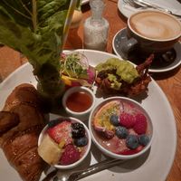 Vegan wake up and cafe latte at Ulrich in Vienna