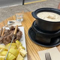 Fondue with Apples and bread at CReeA in Tarragona