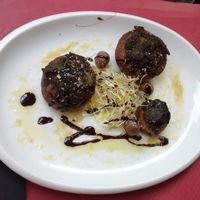 Stuffed mushrooms at B12 in Girona