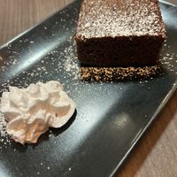 Brownie  at B12 in Girona