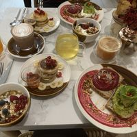 Two of the €25 brunch selections at Contrast in Bordeaux