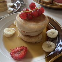 Vegan pancakes with maple syrup  at Contrast in Bordeaux