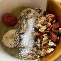 Green bowl at Contrast in Bordeaux