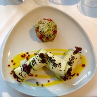 avocado rolls at La Mano Verde in Berlin