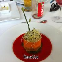 Mediterranean raw quiche made with fennel, mushrooms, pine nut cream and olive and thyme crust at La Mano Verde in Berlin